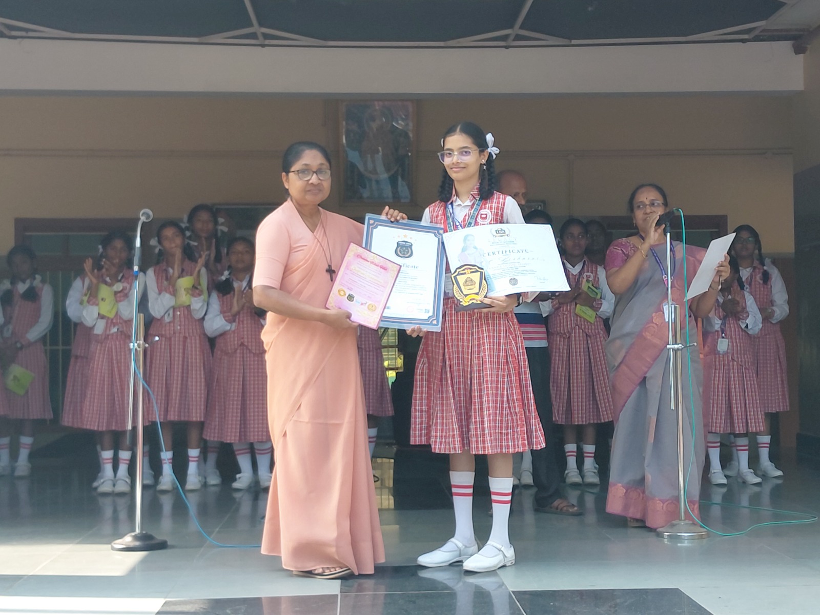 M.E. Kesharni wins the Outstanding Nature Artist Award from the Legacy Book of Records among 1,354 participants